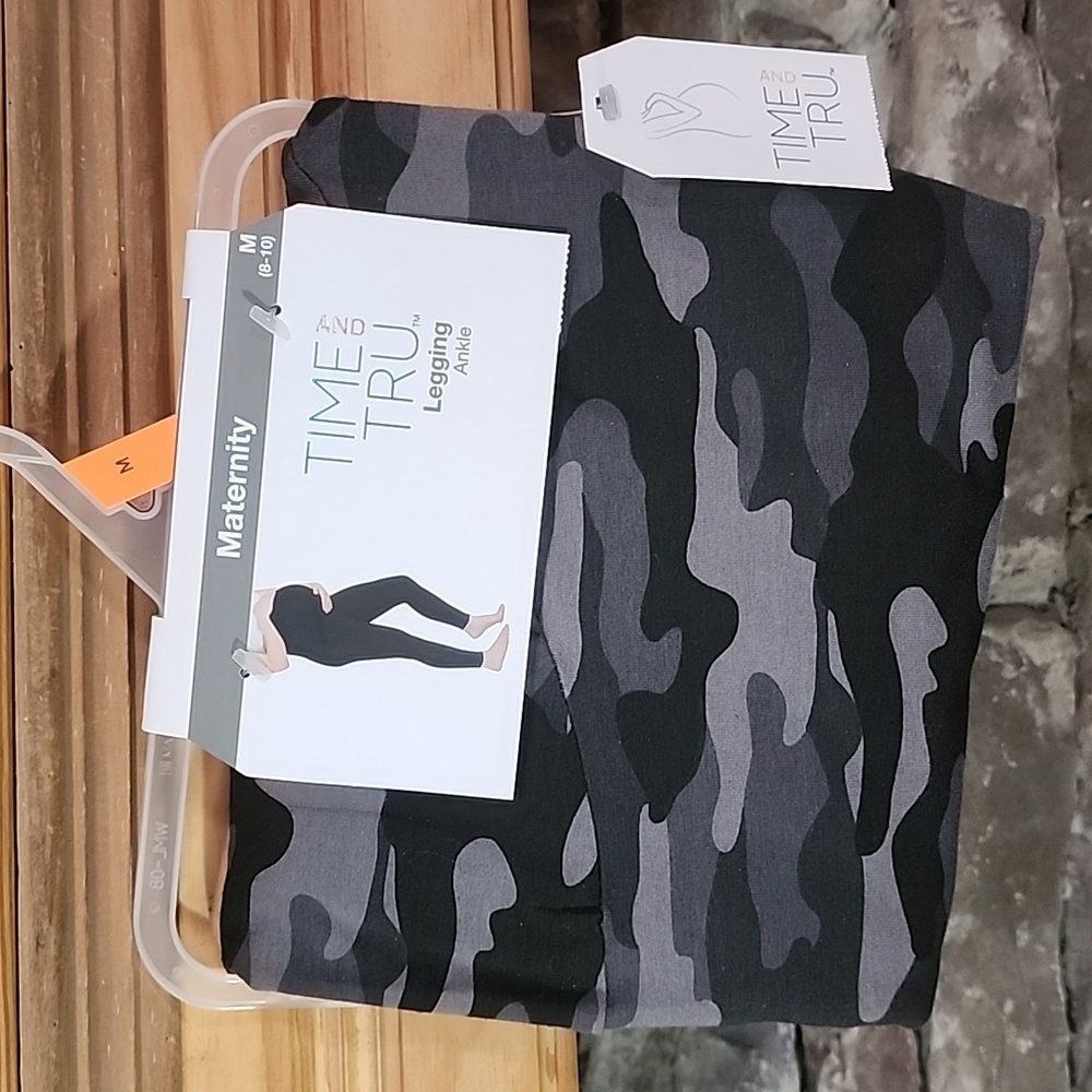 NWT MATERNITY LEGGINGS ANKLE